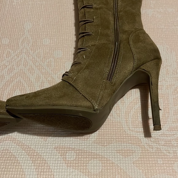 5 inch thigh high boots 👢. - Picture 8 of 10